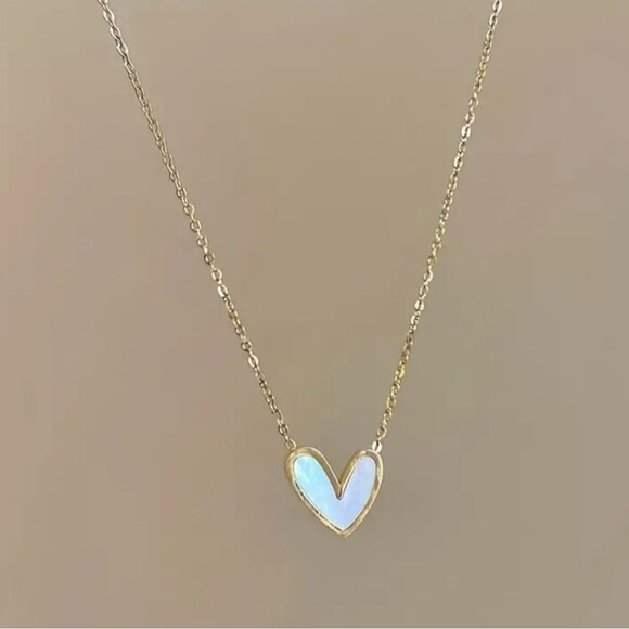 Heart Shaped Pendant Necklace 14K Gold Plated Luxury Romantic Golden Edge Jewel - Picture 2 of 16